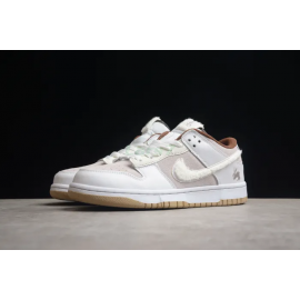 SB Dunk Low Pink Cream Bunny