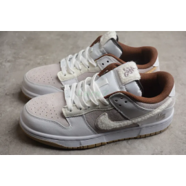 SB Dunk Low Pink Cream Bunny