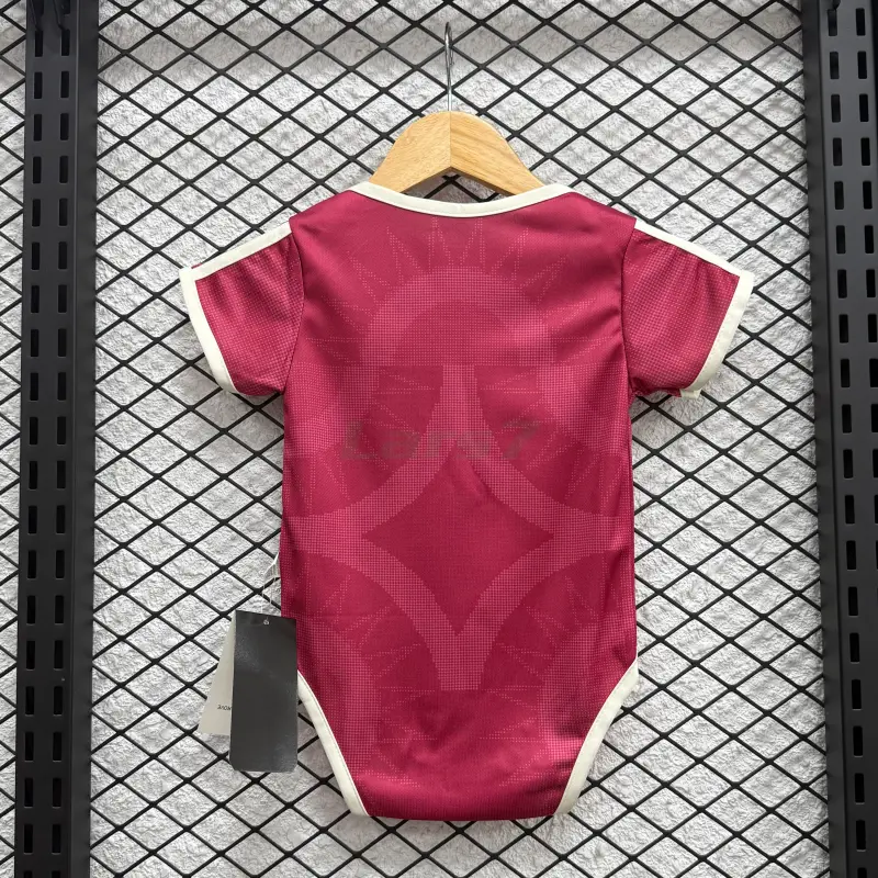 Camiseta Real Madrid 3ª Equipación 2026/2027 Rosa Baby