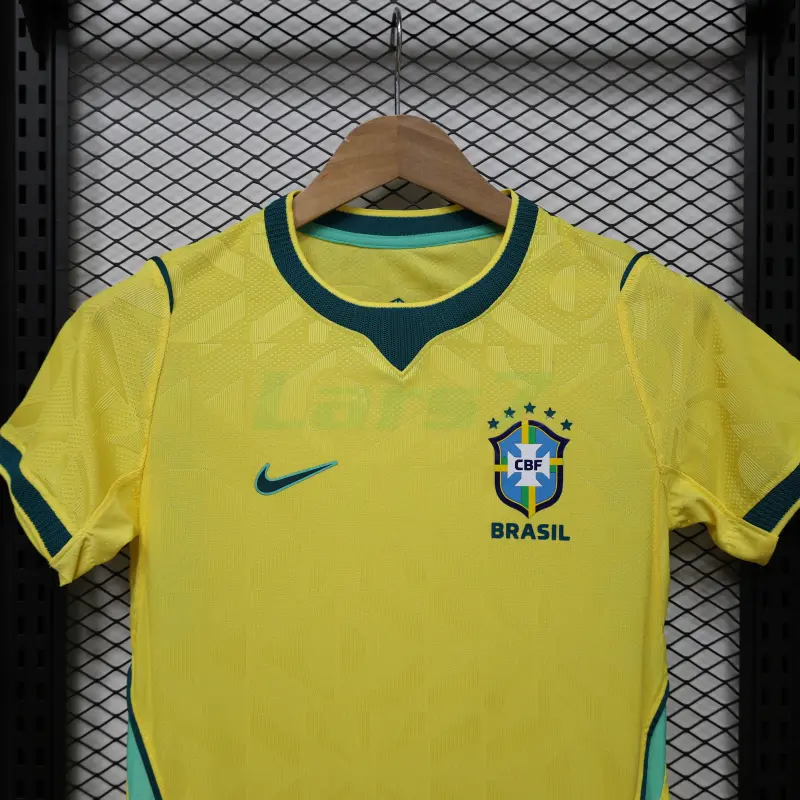 Camiseta Brasil 1ª Equipación Mundial 2026 Amarillo Mujer (EDICIÓN JUGADOR)