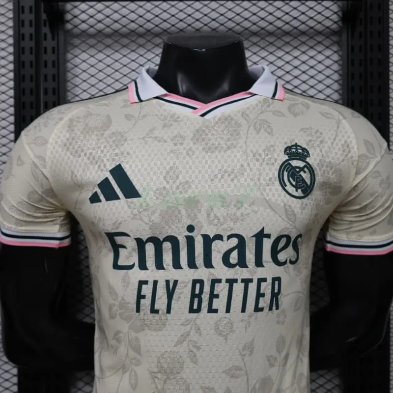 Camiseta Real Madrid 2026/2027 Edición Especial Caqui (EDICIÓN JUGADOR)