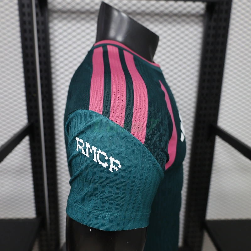 Camiseta de Entrenamiento 2026/2027 Verde/Rosa (EDICIÓN JUGADOR)